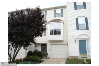 45550 Reading Ter, Sterling VA  20166-3052 exterior