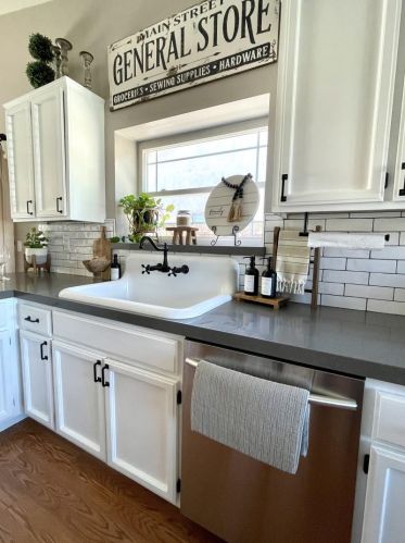 1160 Alder St, Hollister, CA 95023-5236