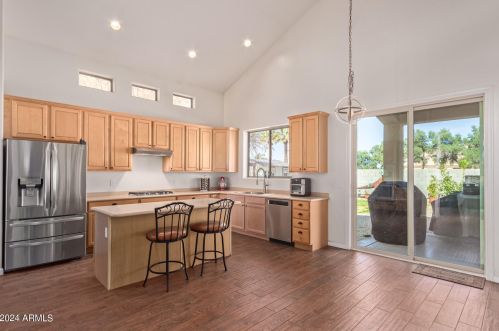 1182 Saragosa St, Chandler, AZ 85224-7205