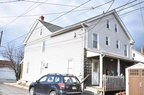 418 4th St, Palmerton PA  18071-1918 exterior