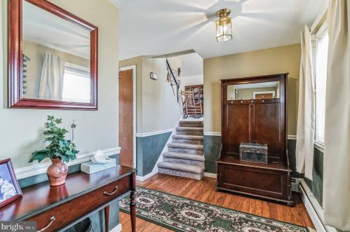 868 Lombardy Dr, Lansdale, PA 19446-3116