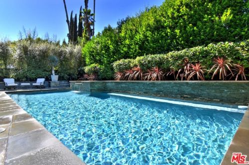 5037 Gaviota Ave, Van Nuys CA  91436-1427 exterior