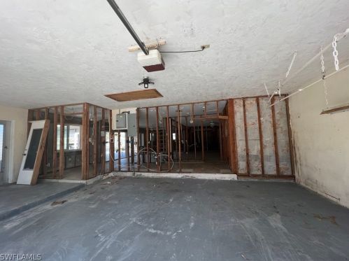 201 Randy Ln, Fort Myers Beach FL  33931-4009 exterior