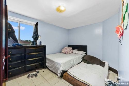 282 Rossiter Ave, Paterson NJ  07502-1317 exterior