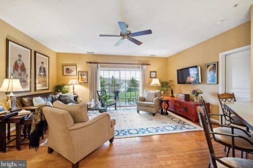 1205 Lilac Ct, Lansdale, PA 19446-7608