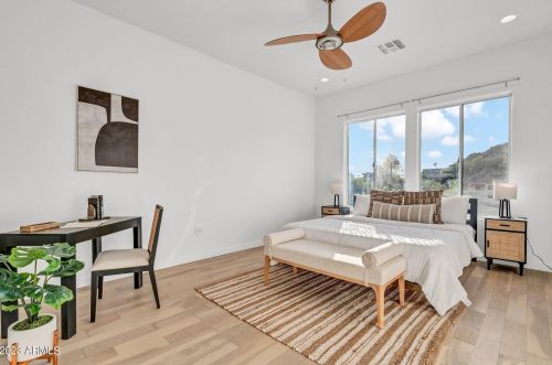 7627 22nd St, Phoenix AZ  85020-4706 exterior