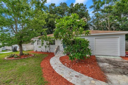 5461 43rd Ter, Saint Petersburg FL  33709-5547 exterior