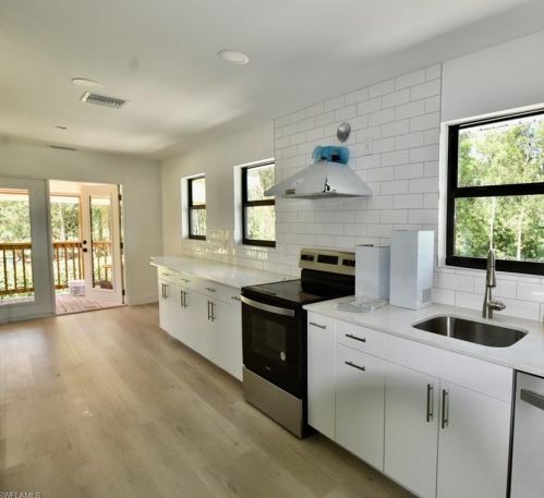 1725 Acremaker Rd, Naples, FL 34120-3912