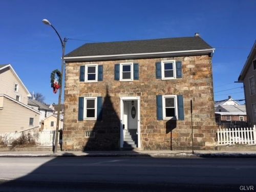 332 Main St, Slatington PA  18080-1000 exterior