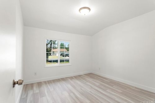 5720 Wisteria Dr, Riverside CA  92504-1533 exterior