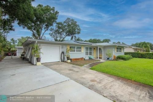 1215 21st Ct, Vero Beach, FL 32960-3786