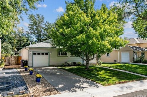 2824 Jackson St, Denver CO 80210-5639 exterior