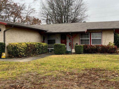 800 Loganwood Ave, Richardson, TX 75080-3035