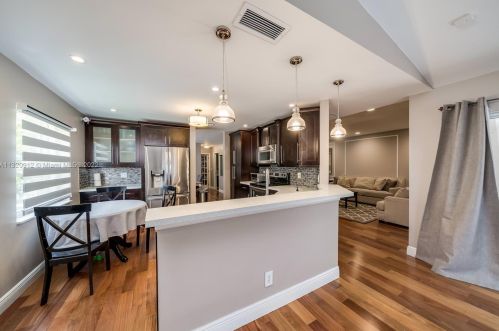 2598 177th Ave, Hollywood FL  33029-5138 exterior