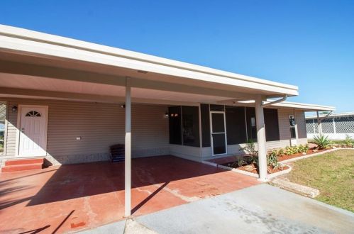 1000 Belmont Cir, Tavares, FL 32778-2504