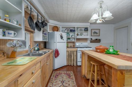 341 1st Nh Tpke, Northwood, NH 03261-3409