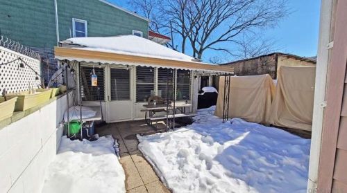 88-31 80th St, Jamaica, NY 11421-1106