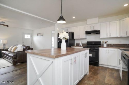 33038 214th Ave, Wittmann, AZ 85361-9485