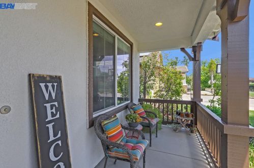 66 Sunchase Ct, Oakley CA  94561-4425 exterior