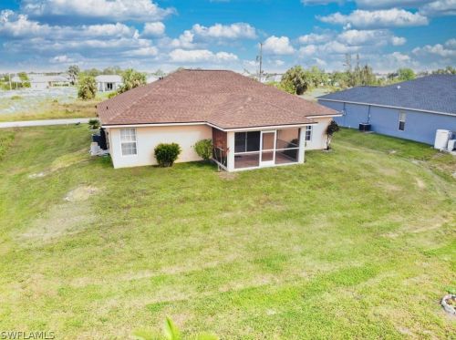 4215 29th St, Lehigh Acres, FL 33976-3852