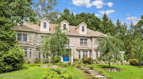 14 Coventry Ln, Riverside, CT 06878-1803