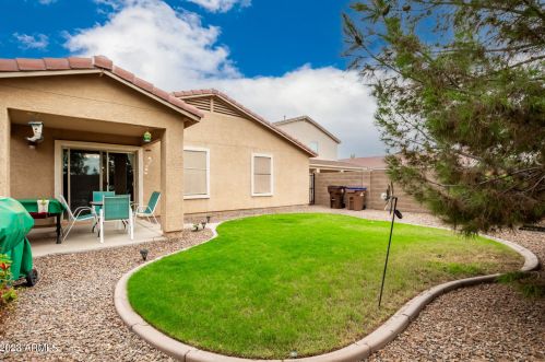 967 Leslie Ave, San Tan Valley AZ  85140-4439 exterior