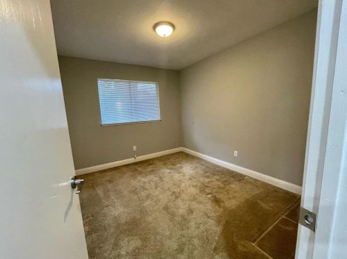 2058 Plymouth Dr, West Pittsburg CA  94565-4044 exterior