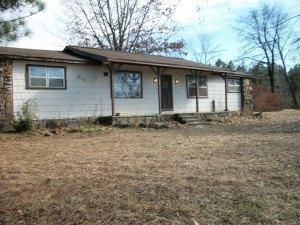670 Barton Rd, Russellville, AR 72802-1257
