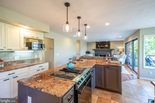 117 Diamond Ct, Harrisonburg VA  22801-3414 exterior