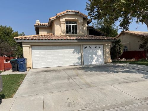 44568 Tarragon Dr, Lancaster, CA 93536-6431