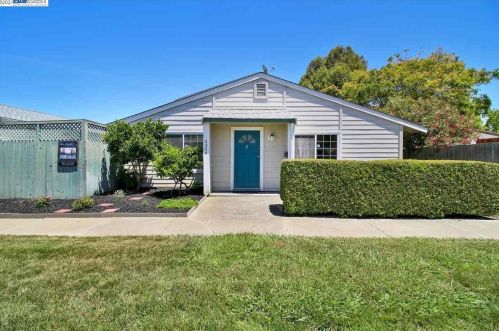 4354 Planet Cir, Union City, CA 94587-4020