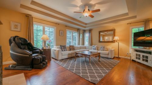 525 Brighton Ln, Dyer IN  46311-4625 exterior