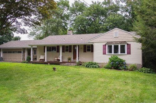 67 Clinton Hill Rd, Waterbury, CT 06716-1032