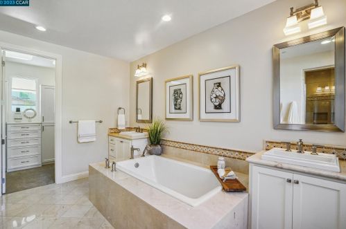 20 Rabble Rd, Orinda CA  94563-3718 exterior