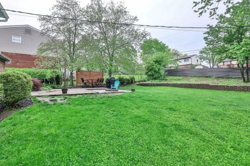 104 Hummingbird Ct, Covington KY  41018-2606 exterior