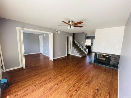 11259 Knott Ave, Cypress CA  90630-5401 exterior