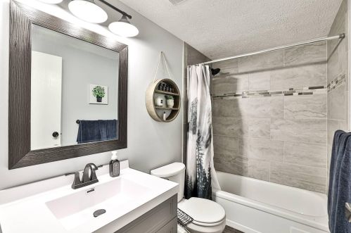 104 Hummingbird Ct, Covington KY  41018-2606 exterior