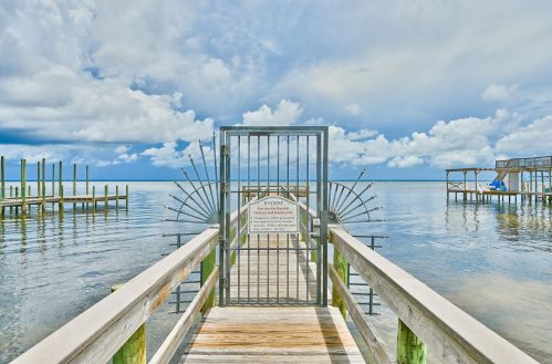 107 Bay Tree Dr, Destin FL  32550-7843 exterior