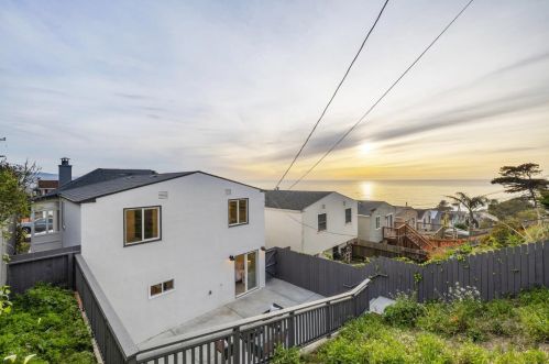 6 Rockford Ave, Daly City CA  94015-4724 exterior