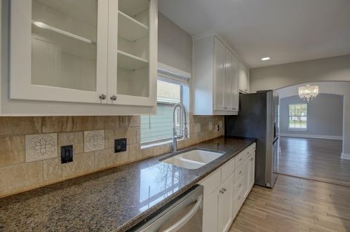 2006 Main St, Georgetown TX 78626-5047 exterior