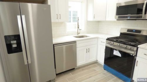 313 Prospect Ave, Dumont NJ  07628-1811 exterior