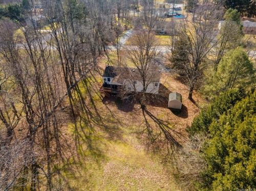 35 Montfort Rd, New Hamburg NY  12590-3520 exterior