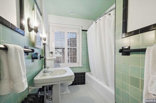 16 The Fairway, Montclair NJ  07043-2534 exterior