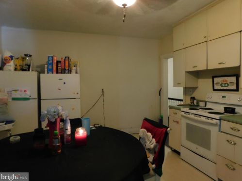 406 1 Ave, Parkesburg PA  19365-1238 exterior