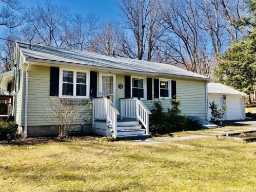 152 Brooksvale Rd, Cheshire, CT 06410-3333