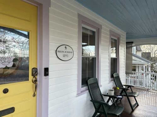74 Ramsdell St, Groton CT  06340-3623 exterior