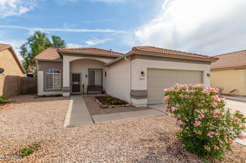 1809 Oakland St, Chandler, AZ 85225-8207