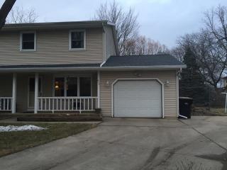 413 Cherokee Ct, De Forest, WI 53532-1006