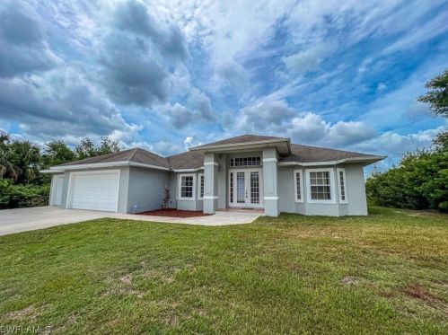 500 Harrison Dr, Lehigh Acres, FL 33936-7810