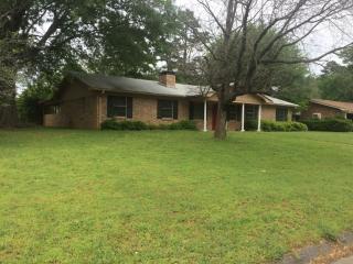 201 Sherwood Dr, Longview TX  75605-1939 exterior